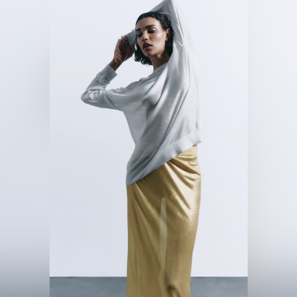 NWT METALLIC THREAD SEMI SHEER GOLDEN KNIT SKIRT - Picture 3 of 3